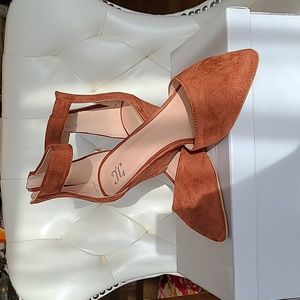 Wedge heels